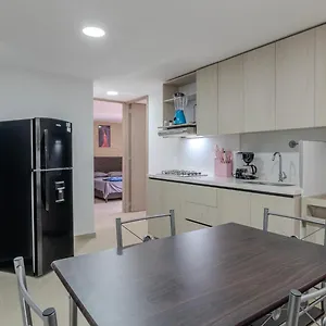 Apartamento 2br Parqueadero Y Piscina 202, Medellín