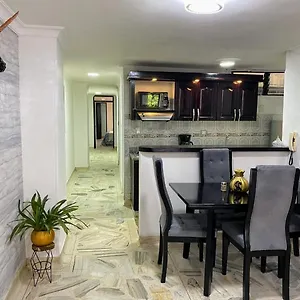 Apartamento 3 Cerca Al Parque Del Poblado, Medellín