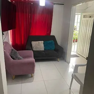 Apartamento Relajante Apartamento Central A 15 Min Del Estadio, Medellín